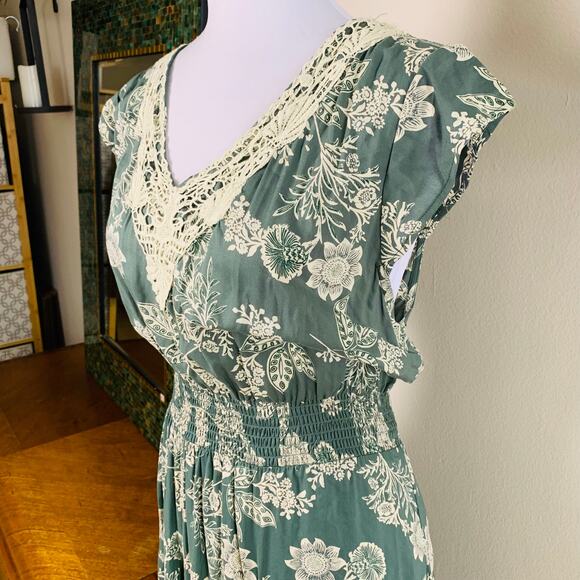 Vintage XL Floral Midi Dress Green Crochet Ruffle Flowy Hem Boho Lightweight - Picture 6 of 12